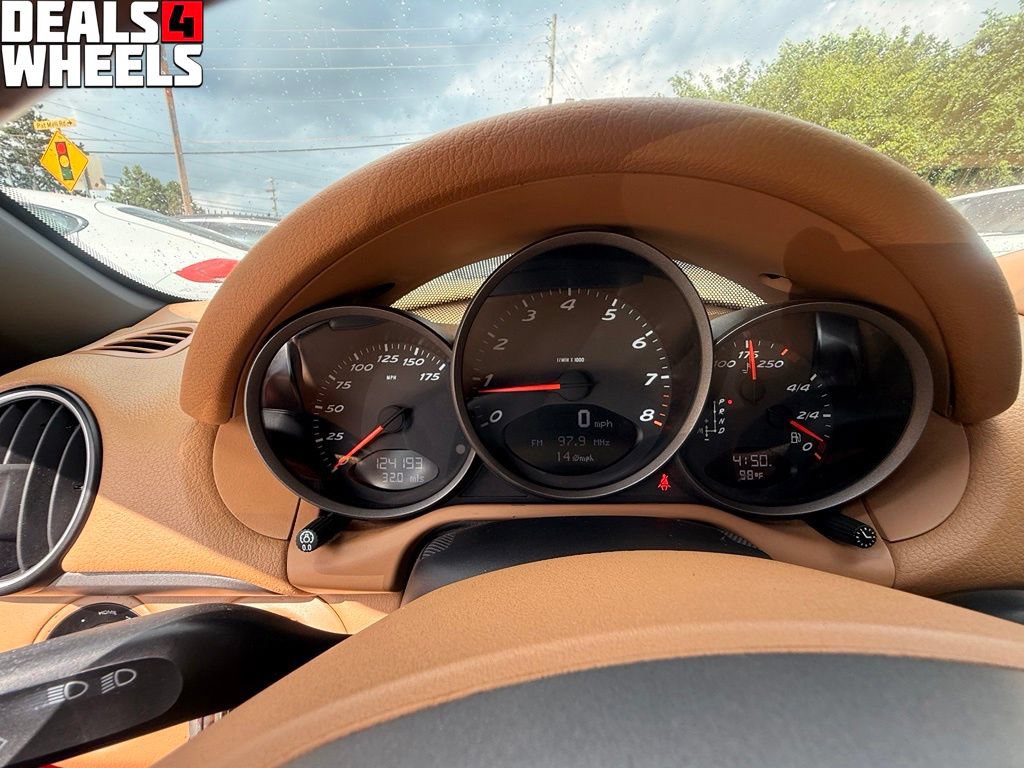 Used 2010 Porsche Boxster RWD image 18