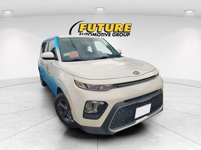 Used 2021 Kia Soul LX
