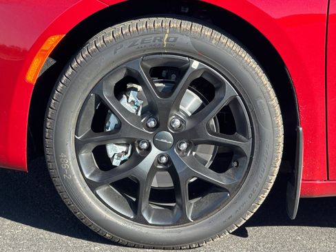 New 2027 Chrysler Pacifica Limited FWD image 24