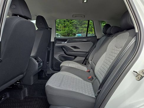 Used 2026 Volkswagen Tiguan S AWD/4WD image 10