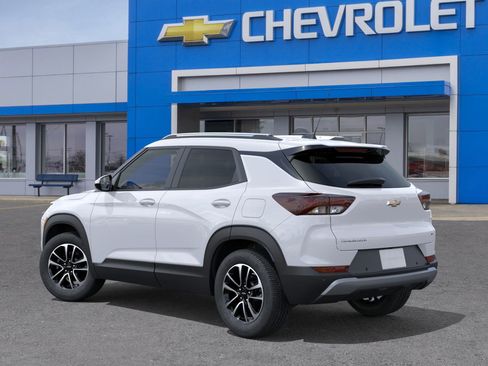 New 2026 Chevrolet TrailBlazer LT w/ Convenience Package image 3