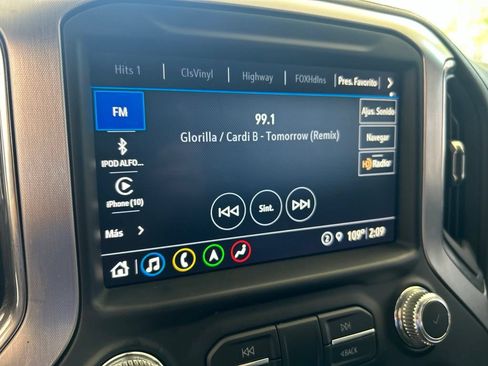 Used 2021 GMC Sierra 1500 SLT w/ SLT Premium Plus Package AWD/4WD image 3