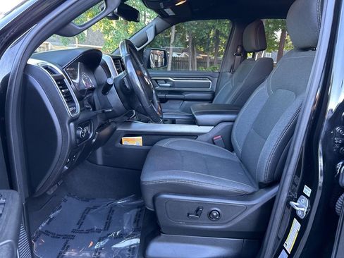 Used 2019 RAM 1500 Big Horn AWD/4WD image 14