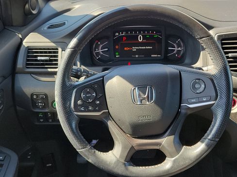 Used 2023 Honda Passport TrailSport image 13