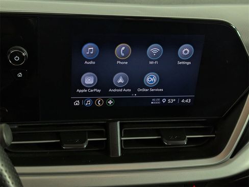 Used 2024 Chevrolet Trax RS w/ Driver Confidence Package image 17