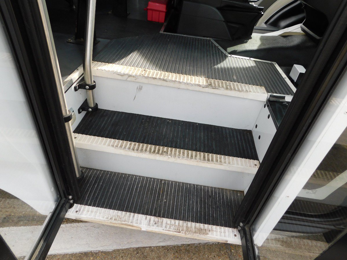 Used 2016 Ford Transit 250 138 RWD image 31