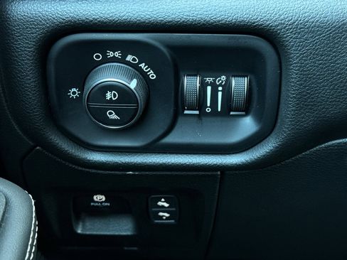 Used 2025 RAM 1500 RHO image 29