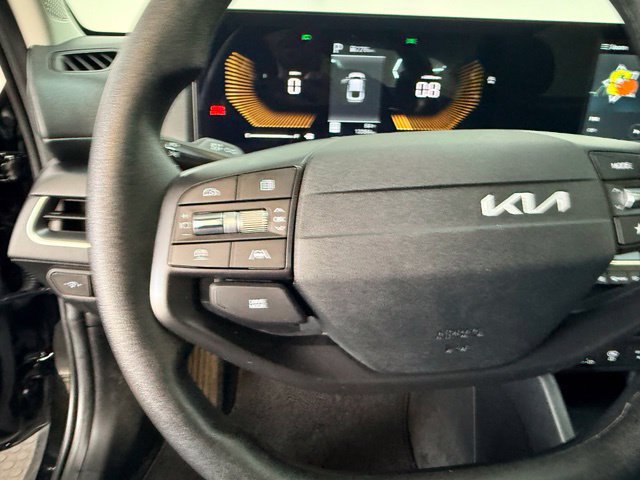 Used 2025 Kia K4 FWD image 24