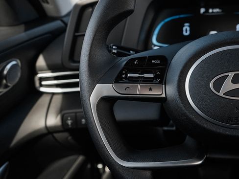 New 2026 Hyundai Elantra SE FWD image 18
