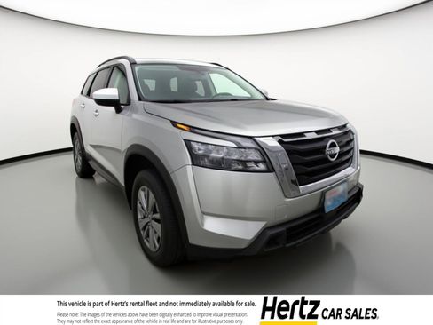Used 2025 Nissan Pathfinder SV AWD/4WD image 1