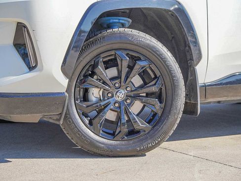 Used 2022 Toyota RAV4 XSE image 2