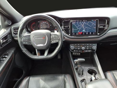 Used 2024 Dodge Durango GT image 3