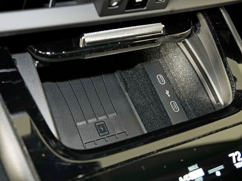 New 2026 Porsche Cayenne image 33