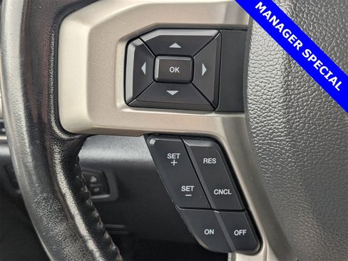 Used 2022 Ford F350 Lariat image 29