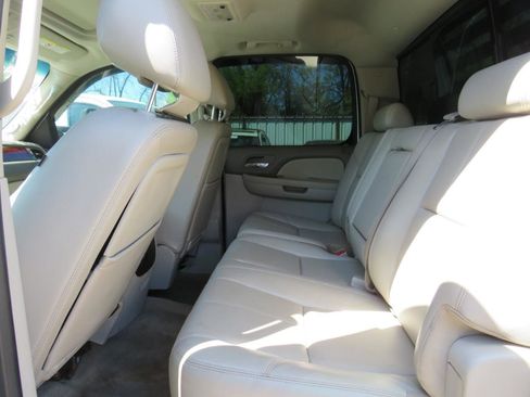 Used 2013 GMC Sierra 2500 SLT w/ SLT Convenience Package image 27