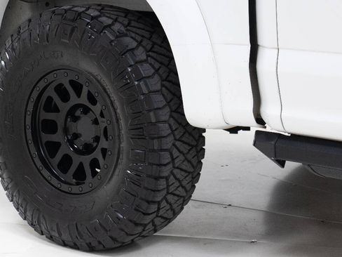 Used 2017 Ford F150 Raptor w/ Equipment Group 802A Luxury AWD/4WD image 81
