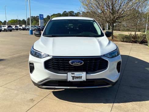 Used 2026 Ford Escape Active image 2