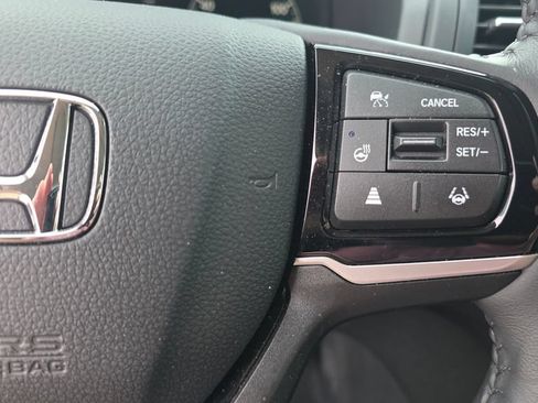 Used 2025 Honda Odyssey Elite image 15