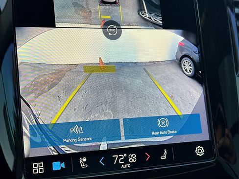 Certified 2025 Volvo XC90 T8 Ultra w/ Protection Package Premier image 24