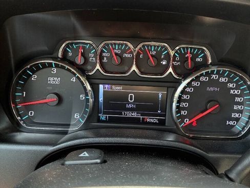 Used 2018 Chevrolet Silverado 1500 LT RWD image 7