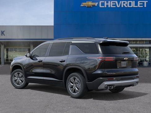 New 2027 Chevrolet Traverse LT w/ Driver Confidence Package FWD image 3