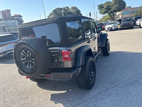 Used 2024 Jeep Wrangler Unlimited Rubicon w/ XTREMEE 35" Tire Package AWD/4WD image 5
