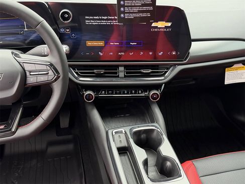 New 2026 Chevrolet Equinox EV RS image 15