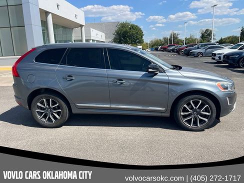 Used 2017 Volvo XC60 T6 Dynamic w/ Preferred Option Package AWD/4WD image 4