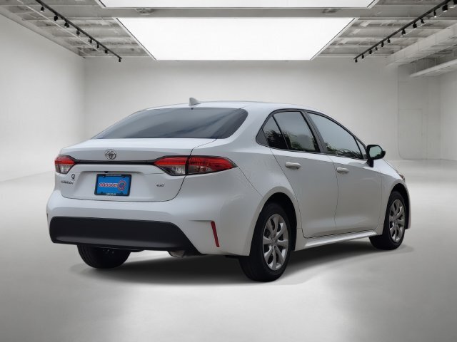 New 2027 Toyota Corolla LE FWD image 5