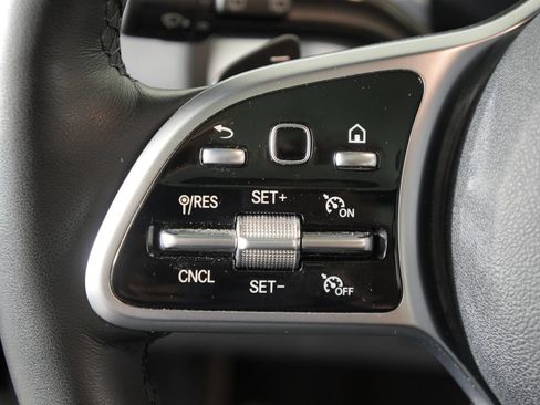 Certified 2022 Mercedes-Benz GLB 250 4MATIC image 21