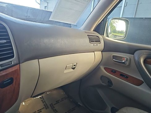 Used 2006 Lexus LX 470 4WD image 28