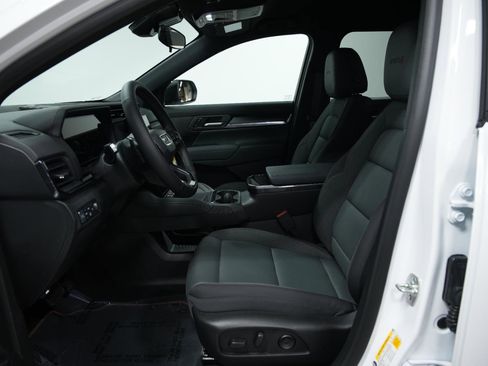 New 2026 GMC Terrain AT4 w/ Convenience Package III image 27