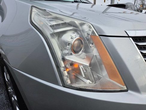 Used 2015 Cadillac SRX Luxury image 30