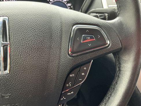 Used 2017 Lincoln MKC Premiere image 10