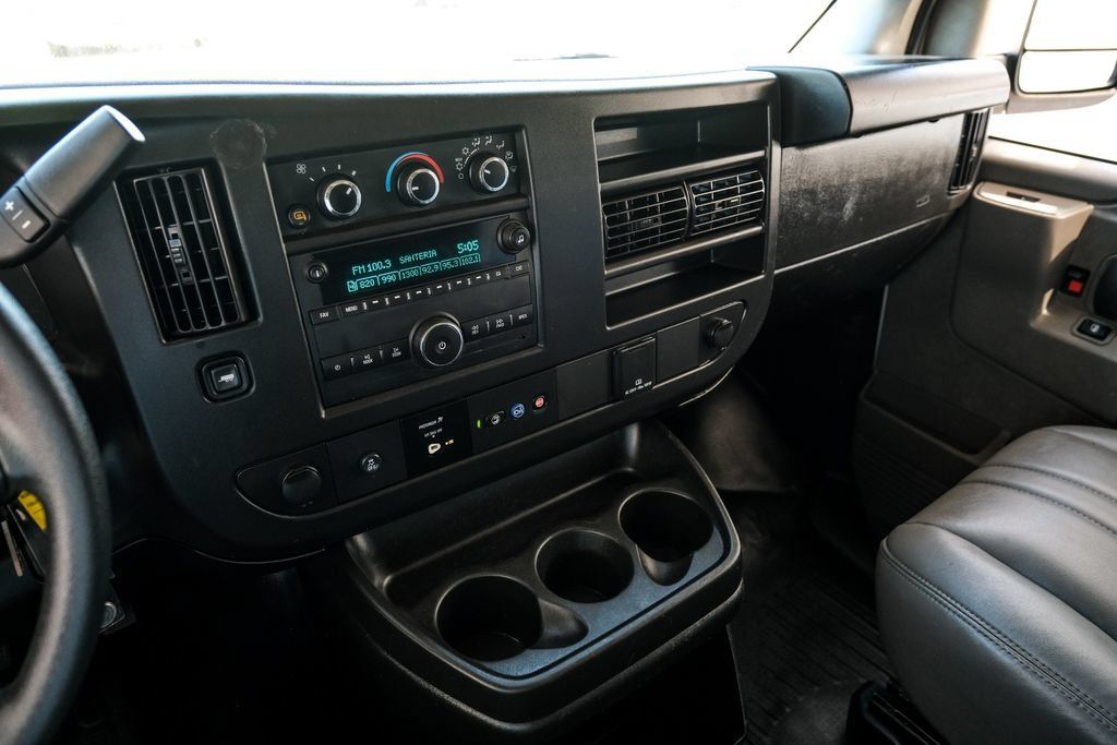 Used 2024 Chevrolet Express 2500 w/ Driver Convenience Package RWD image 16