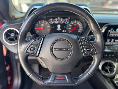 Used 2018 Chevrolet Camaro SS image 11