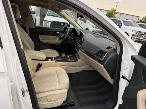 Used 2018 Audi Q5 Prestige w/ Prestige Package AWD/4WD image 10