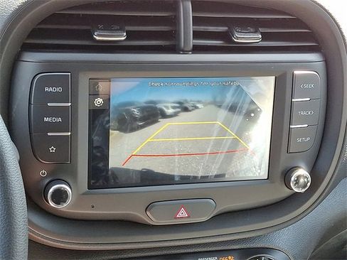 New 2025 Kia Soul LX w/ LX Technology Package image 11