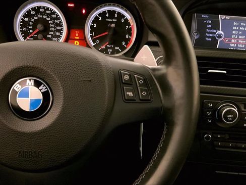Used 2013 BMW M3 Convertible RWD image 19