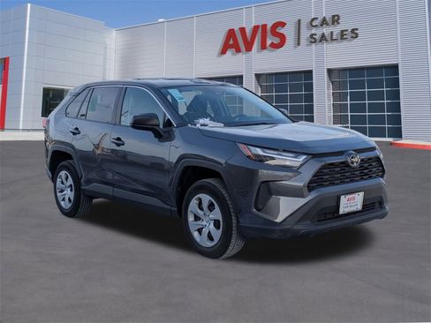 Used 2025 Toyota RAV4 LE image 9