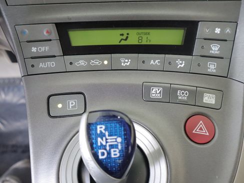 Used 2012 Toyota Prius Two FWD image 14
