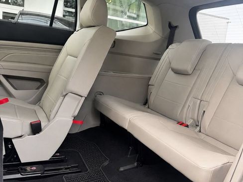 Used 2021 Volkswagen Atlas SE AWD/4WD image 16