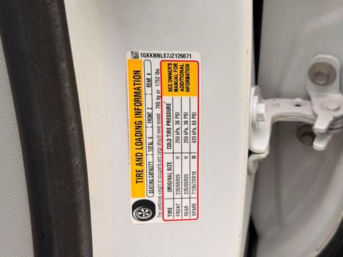 Used 2018 GMC Acadia SLT w/ LPO, Floor Liner Package FWD image 50