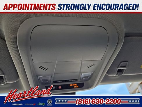Used 2023 Chevrolet Equinox LS FWD image 57