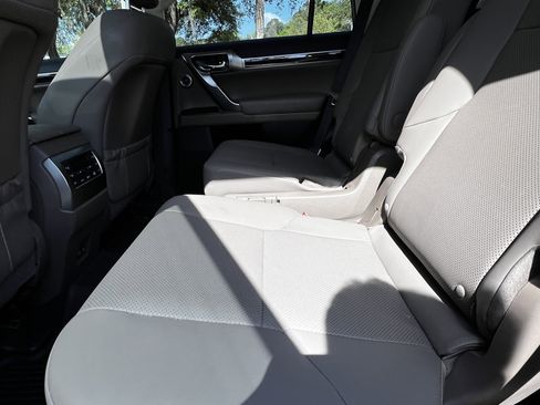 Used 2023 Lexus GX 460 Premium image 32