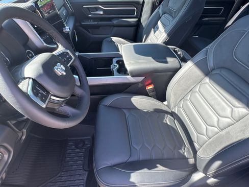 New 2026 RAM 1500 Big Horn AWD/4WD image 9