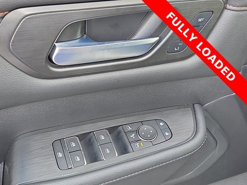 Used 2025 Nissan Armada PRO-4X w/ Pro-4X Premium Package image 15