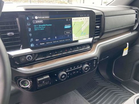 Used 2026 Chevrolet Silverado 1500 LT image 24