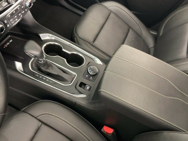 Used 2023 Chevrolet Traverse LT w/ LT Premium Package AWD/4WD image 23