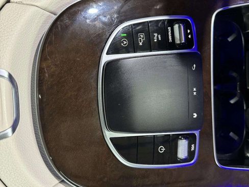 Used 2022 Mercedes-Benz E 350 4MATIC Sedan image 32